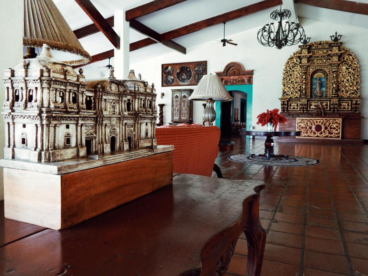 Hotel El Convento Leon Nicaragua ภายนอก รูปภาพ