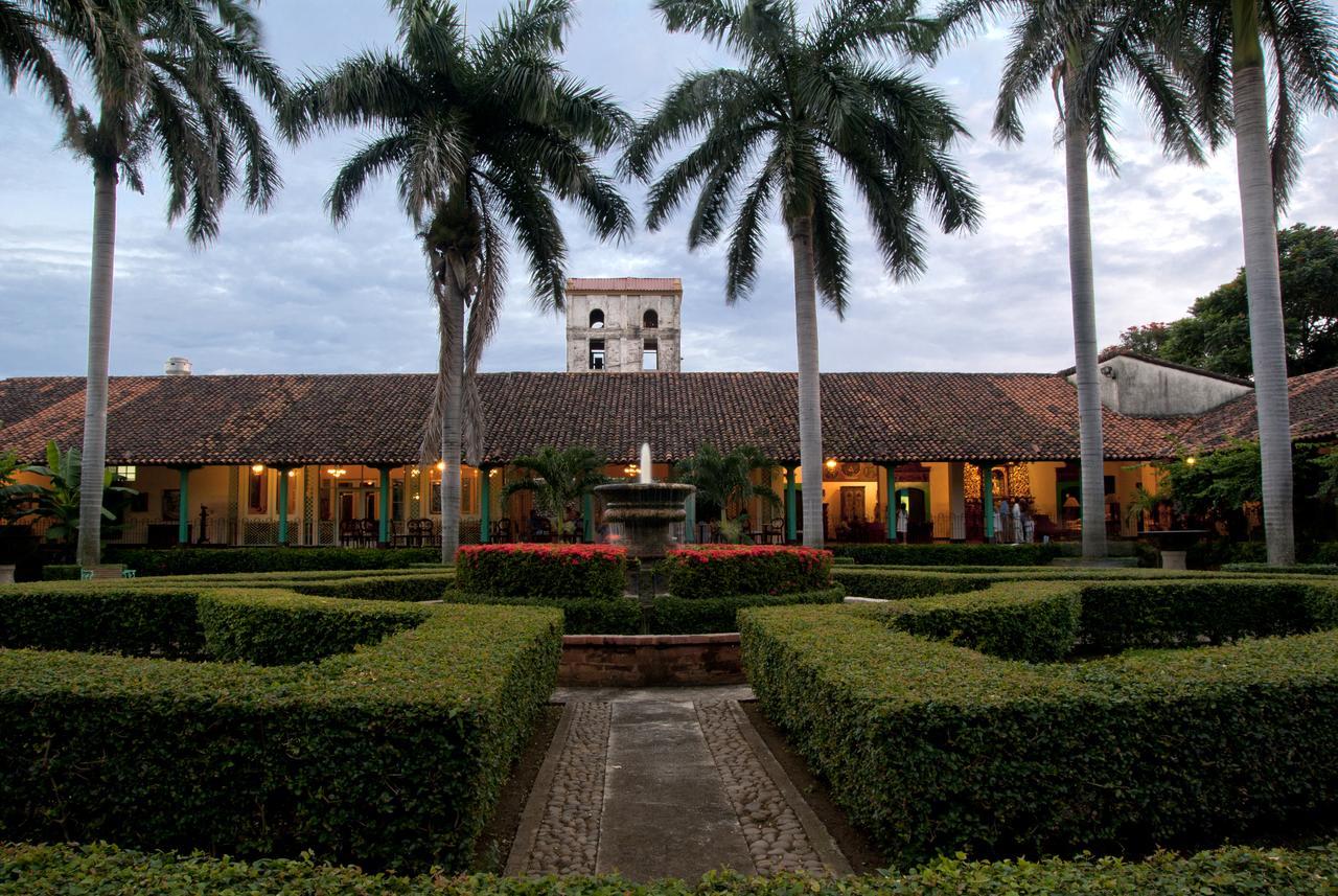 Hotel El Convento Leon Nicaragua ภายนอก รูปภาพ