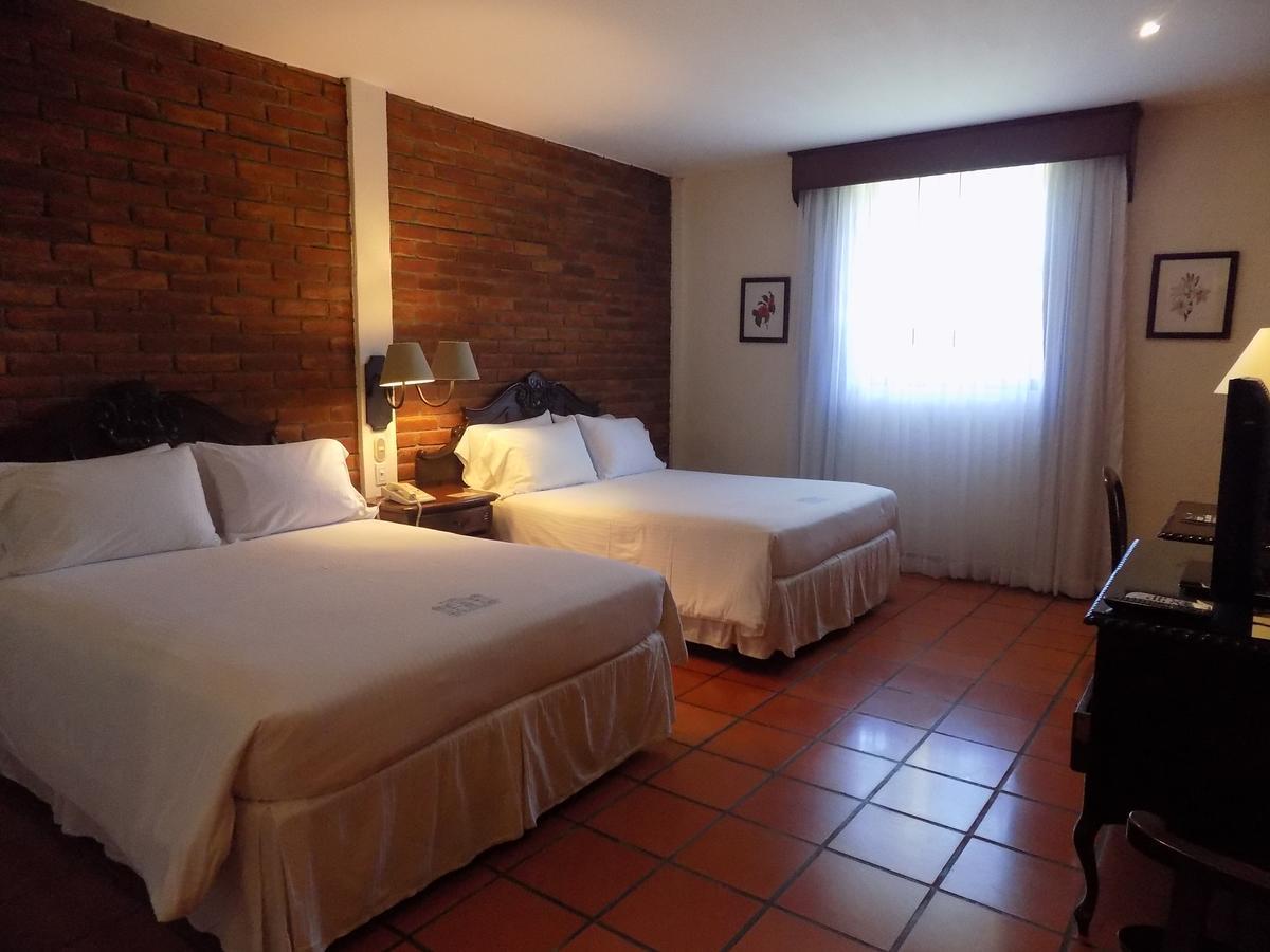 Hotel El Convento Leon Nicaragua ภายนอก รูปภาพ