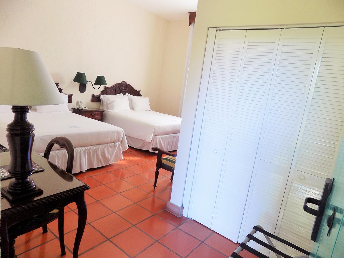 Hotel El Convento Leon Nicaragua ภายนอก รูปภาพ