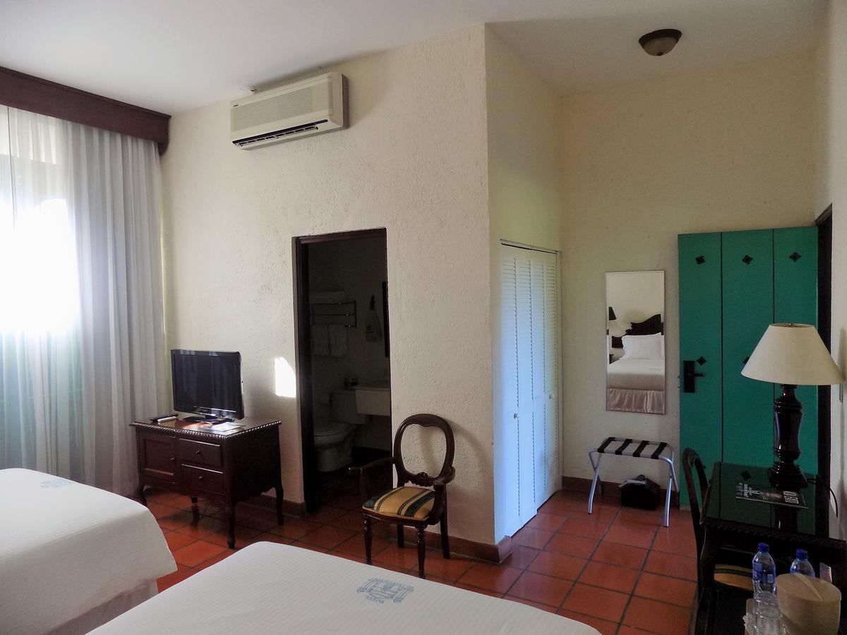 Hotel El Convento Leon Nicaragua ภายนอก รูปภาพ