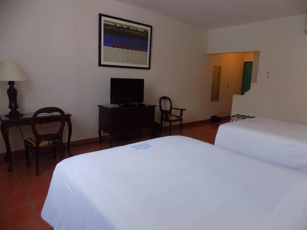 Hotel El Convento Leon Nicaragua ภายนอก รูปภาพ