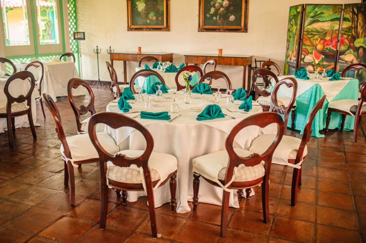Hotel El Convento Leon Nicaragua ภายนอก รูปภาพ