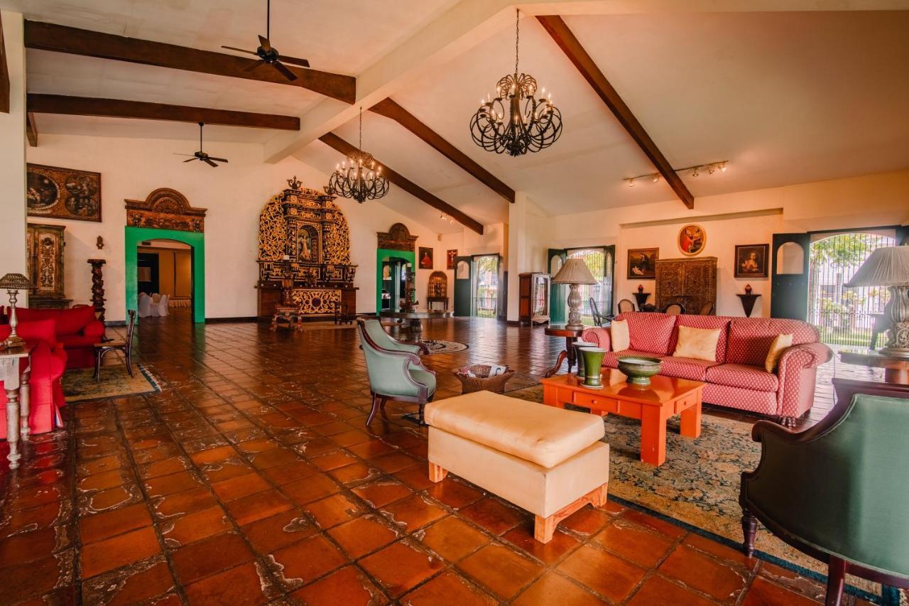 Hotel El Convento Leon Nicaragua ภายนอก รูปภาพ