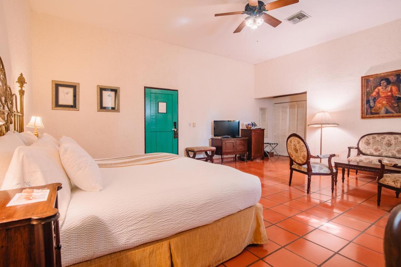 Hotel El Convento Leon Nicaragua ภายนอก รูปภาพ