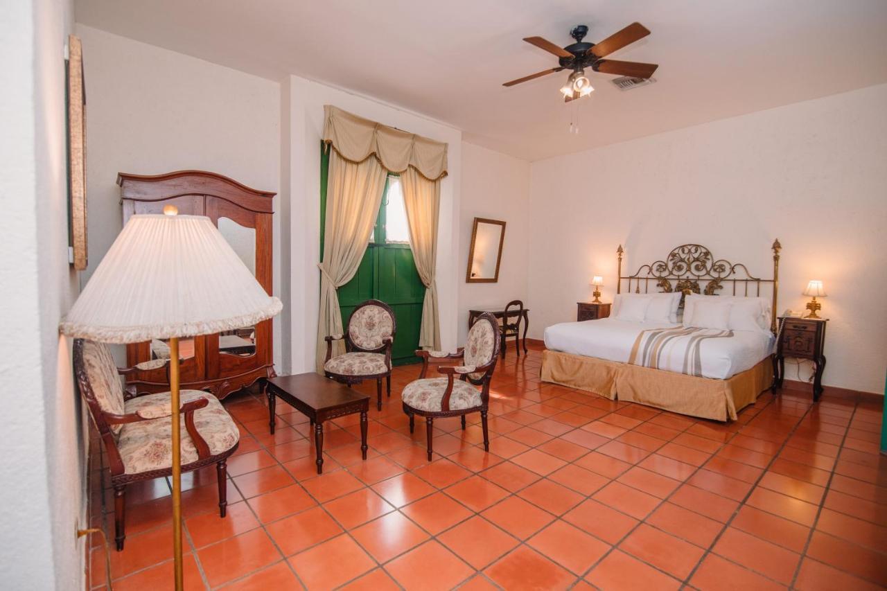 Hotel El Convento Leon Nicaragua ภายนอก รูปภาพ