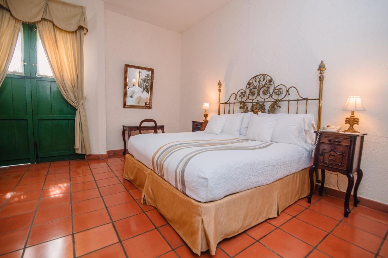 Hotel El Convento Leon Nicaragua ภายนอก รูปภาพ